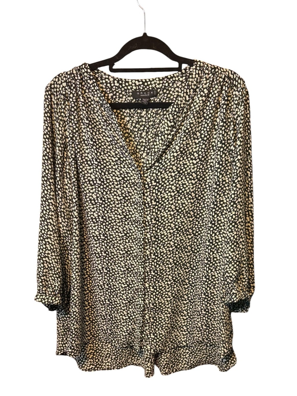 Grace The Perfect Fit Floral Blouse 1X Black White V Neck Plus Size